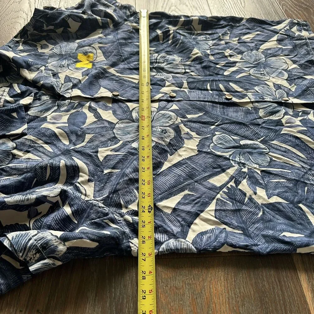 Michigan Wolverines Tommy Bahama 100% Silk Hawaiian Shirt Mens XXL Blue U of M